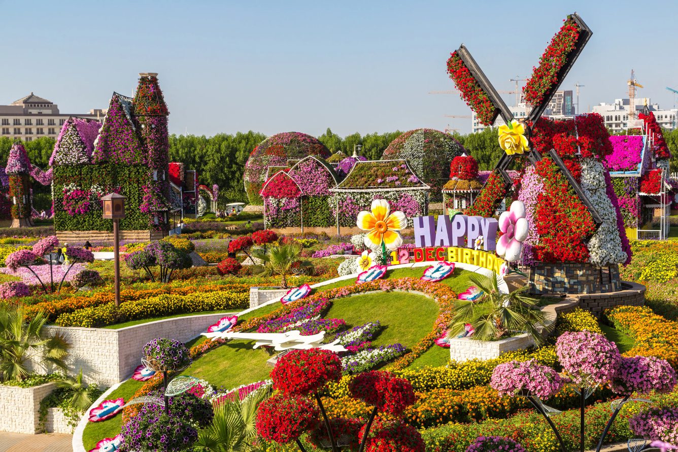 Du lịch Dubai - Vườn hoa Miracle Garden